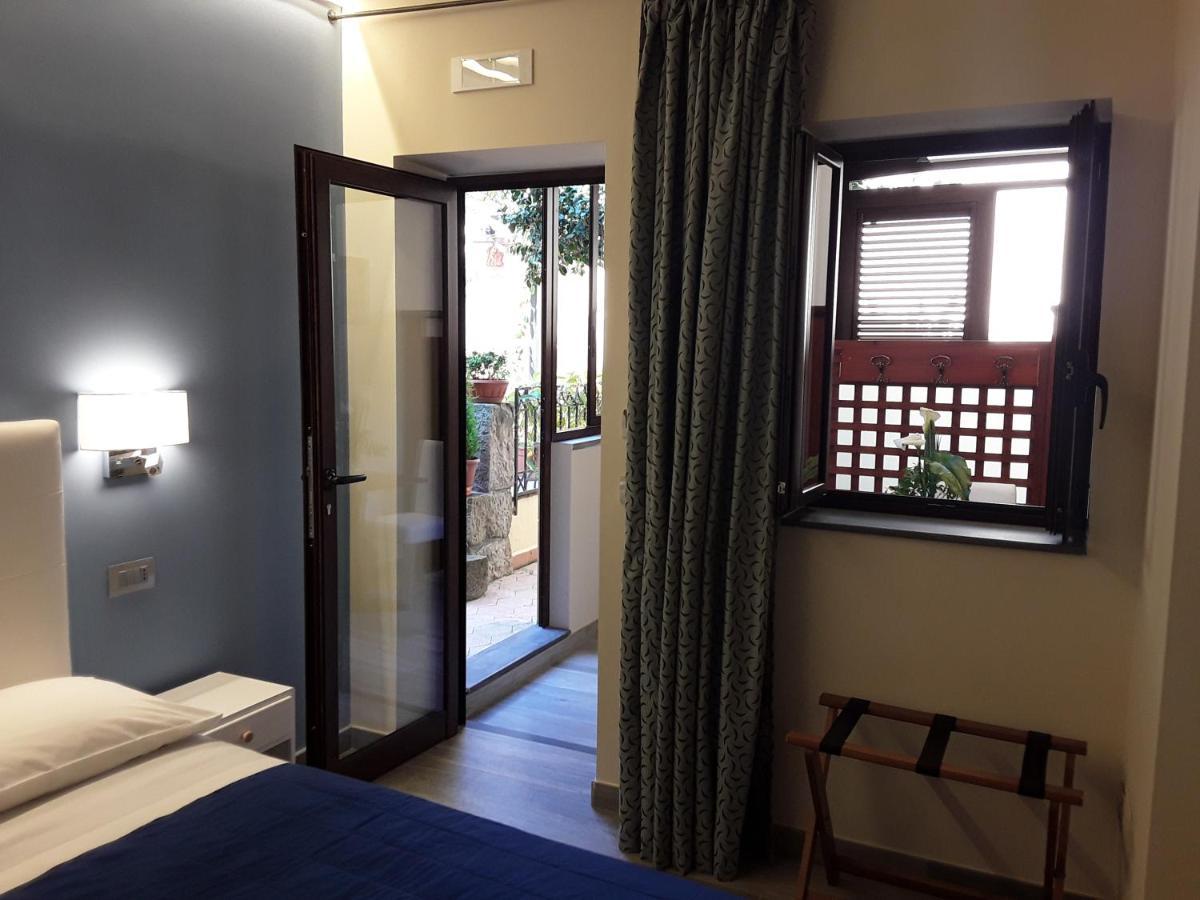 Al Castello B&B 밀라초 외부 사진