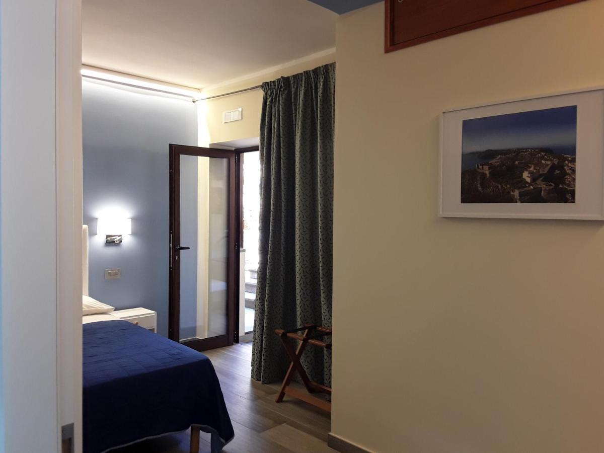 Al Castello B&B 밀라초 외부 사진