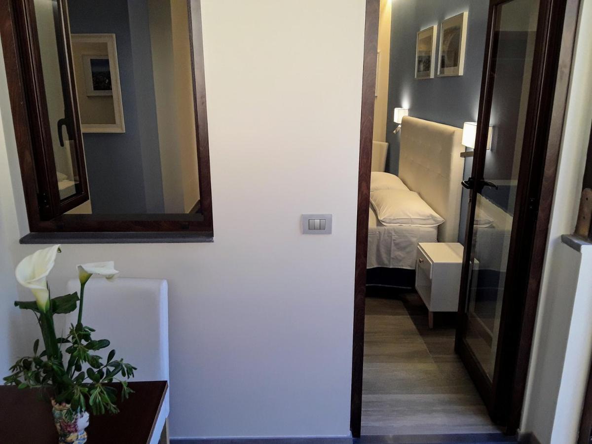 Al Castello B&B 밀라초 외부 사진