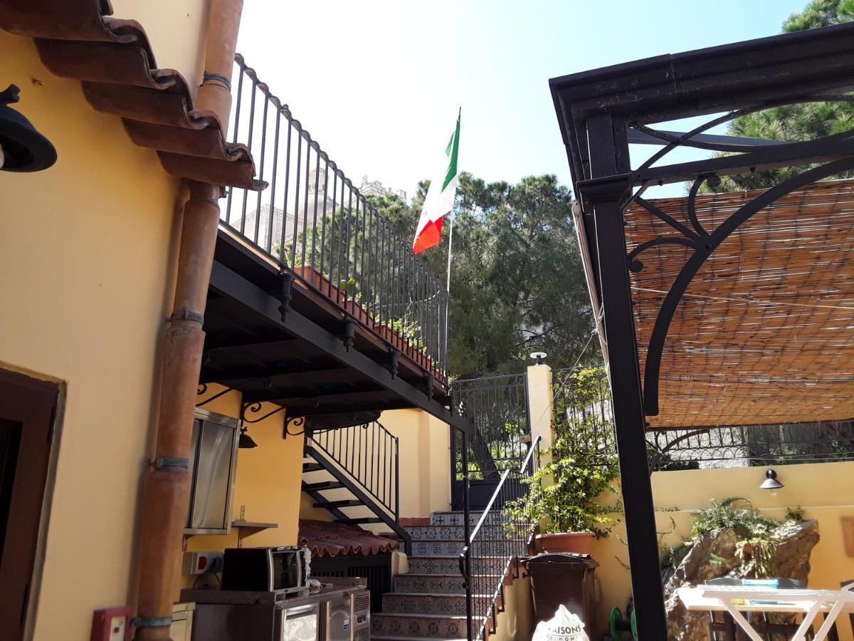 Al Castello B&B 밀라초 외부 사진