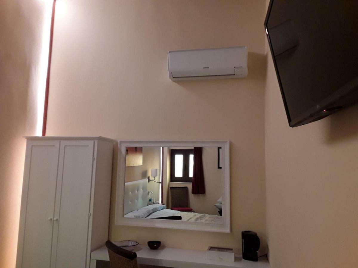 Al Castello B&B 밀라초 외부 사진